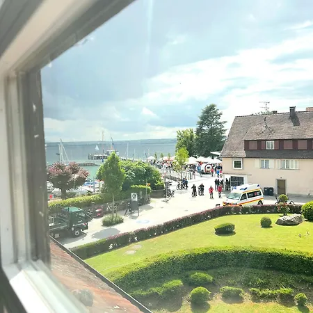 Seeloge Mit Dachterrasse Direkt Am Westhafen In Am Bodensee 아파트